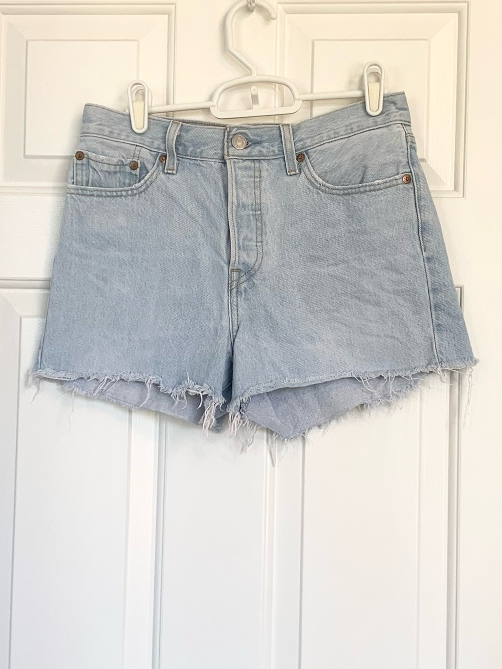 Levi’s Light Wash wedgie Short 28